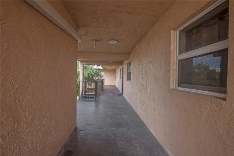 Купить кондоминиум в Лодердейл-Лейкс, Флорида 2 спальни, 93.83м2, № 788802 - фото 5