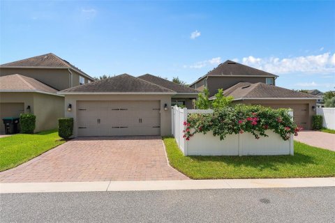 House in Winter Garden, Florida 3 bedrooms, 163.97 sq.m. № 1326283 - photo 6