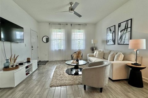 Casa en venta en Davenport, Florida, 5 dormitorios, 306.67 m2 № 1326246 - foto 16