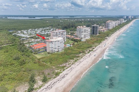 Condominio en venta en Hutchinson Island South, Florida, 2 dormitorios, 129.6 m2 № 582679 - foto 3