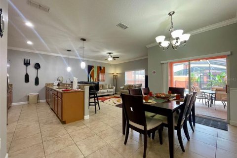 Adosado en venta en Kissimmee, Florida, 4 dormitorios, 176.7 m2 № 1366166 - foto 10