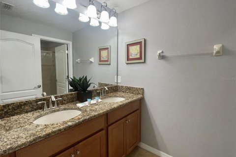 Townhouse in Kissimmee, Florida 4 bedrooms, 176.7 sq.m. № 1366166 - photo 4