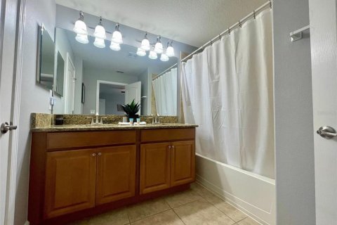 Townhouse in Kissimmee, Florida 4 bedrooms, 176.7 sq.m. № 1366166 - photo 27