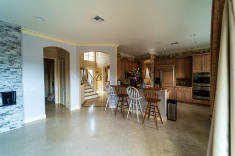 House in Lake Worth, Florida 4 bedrooms, 263.47 sq.m. № 787181 - photo 19