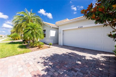 Villa ou maison à vendre à North Port, Floride: 4 chambres, 189.06 m2 № 1165797 - photo 9