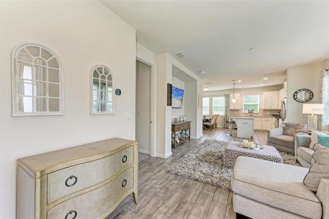 Townhouse in HARMONY AT LAKEWOOD RANCH in Bradenton, Florida 3 bedrooms, 160.54 sq.m. № 855169 - photo 6