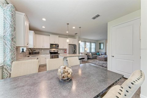 Townhouse in HARMONY AT LAKEWOOD RANCH in Bradenton, Florida 3 bedrooms, 160.54 sq.m. № 855169 - photo 18