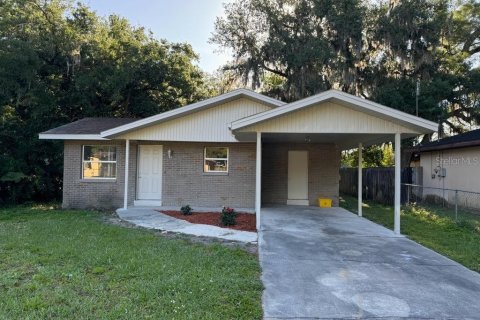House in Lakeland, Florida 3 bedrooms, 85.1 sq.m. № 1111512 - photo 1