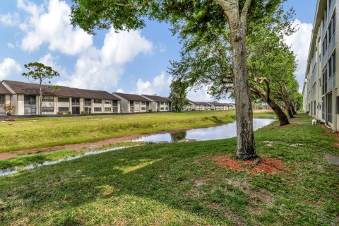 Condominio en venta en Lake Worth, Florida, 2 dormitorios, 123.56 m2 № 1092384 - foto 9