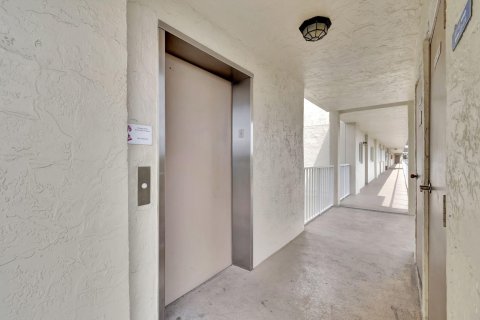 Condominio en venta en Lake Worth, Florida, 2 dormitorios, 123.56 m2 № 1092384 - foto 5