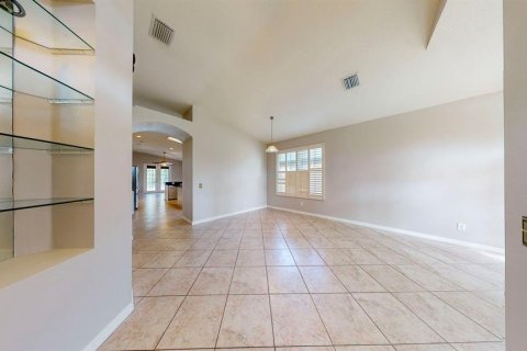 Villa ou maison à vendre à Tampa, Floride: 4 chambres, 187.48 m2 № 1363288 - photo 6