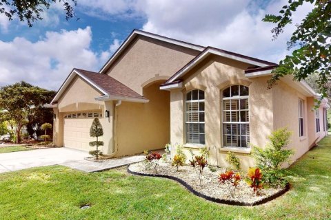 House in Tampa, Florida 4 bedrooms, 187.48 sq.m. № 1363288 - photo 4