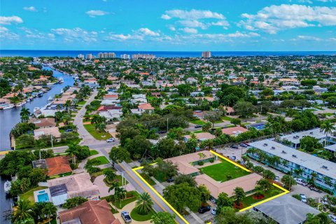 Immobilier commercial à vendre à Lighthouse Point, Floride: 258.64 m2 № 786453 - photo 2