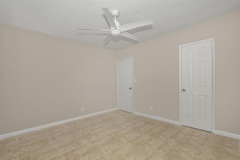 Купить коммерческую недвижимость в Лайтхаус-Пойнт, Флорида 258.64м2, № 786453 - фото 16