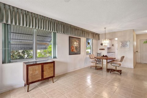 Copropriété à vendre à Pompano Beach, Floride: 2 chambres, 76.64 m2 № 1145583 - photo 12