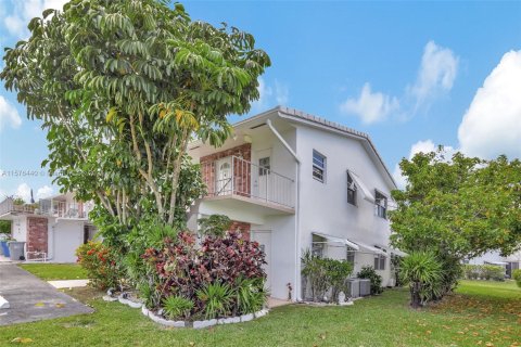 Copropriété à vendre à Pompano Beach, Floride: 2 chambres, 76.64 m2 № 1145583 - photo 19