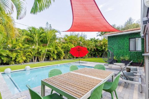 Casa en venta en Miami Shores, Florida, 5 dormitorios, 289.86 m2 № 566183 - foto 5