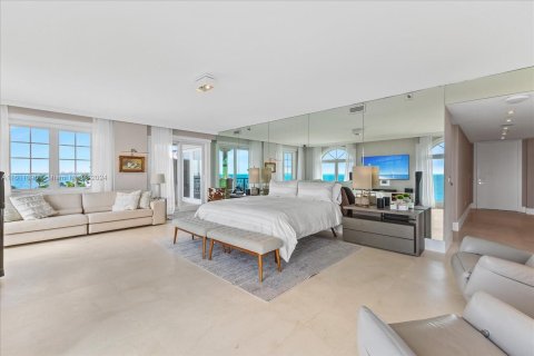 Condo in Miami Beach, Florida, 5 bedrooms  № 1233551 - photo 30