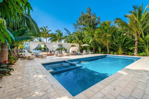 Villa ou maison à vendre à Miami Beach, Floride: 8 chambres, 600.06 m2 № 873937 - photo 24