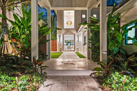 Villa ou maison à vendre à Miami Beach, Floride: 8 chambres, 600.06 m2 № 873937 - photo 5