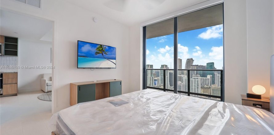 Condominio en Miami, Florida, 1 dormitorio  № 1377416