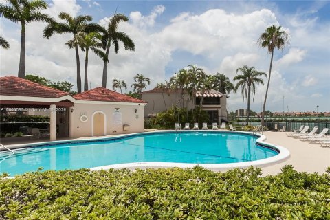 Copropriété à vendre à Miami, Floride: 2 chambres, 90.86 m2 № 1367479 - photo 18