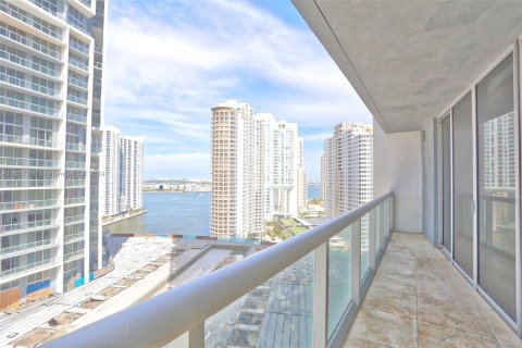 Copropriété à louer à Miami, Floride: 2 chambres, 123.28 m2 № 1367526 - photo 10