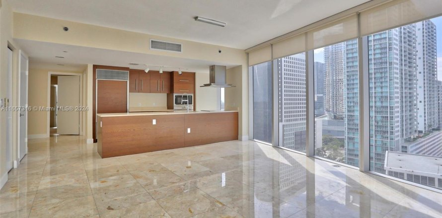 Condominio en Miami, Florida, 2 dormitorios  № 1367526