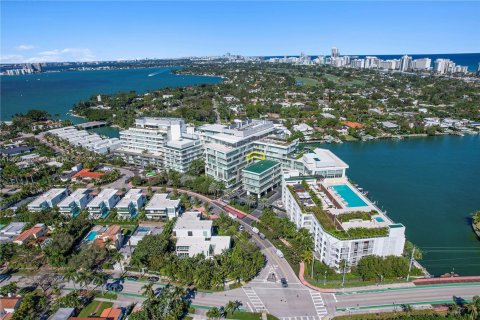 Copropriété à vendre à Miami Beach, Floride: 3 chambres, 287.63 m2 № 1367487 - photo 2