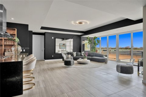 Condominio en venta en Miami Beach, Florida, 3 dormitorios, 287.63 m2 № 1367487 - foto 12