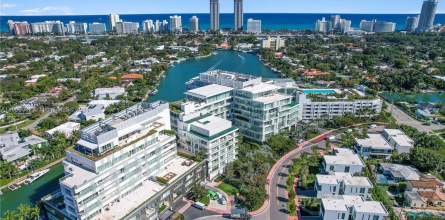 Condo à Miami Beach, Floride, 3 chambres  № 1367487