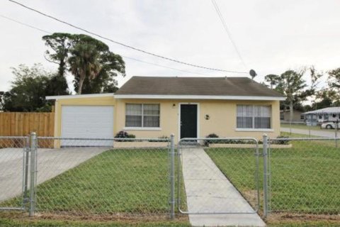 Casa en venta en Edgewater, Florida, 3 dormitorios, 100.52 m2 № 1166019 - foto 1