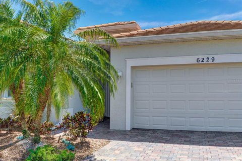 Villa ou maison à vendre à North Port, Floride: 4 chambres, 189.06 m2 № 1124924 - photo 4