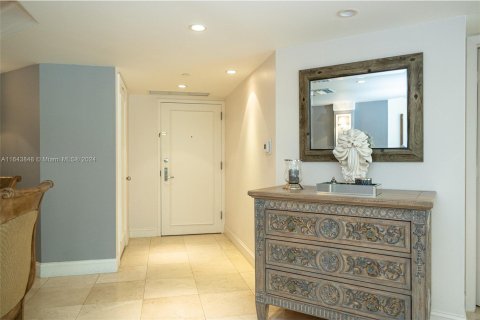 Condo in Aventura, Florida, 2 bedrooms  № 1325705 - photo 22