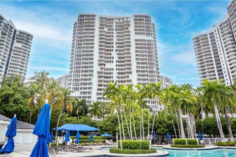 Condominio en venta en Aventura, Florida, 2 dormitorios, 173.26 m2 № 1325705 - foto 17