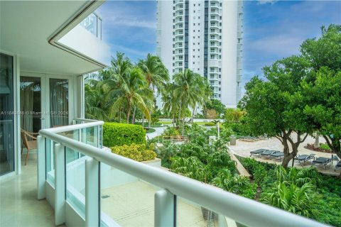 Condominio en venta en Aventura, Florida, 2 dormitorios, 173.26 m2 № 1325705 - foto 3