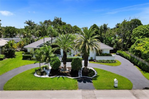 Villa ou maison à vendre à Palmetto Bay, Floride: 4 chambres, 263.19 m2 № 1292031 - photo 1