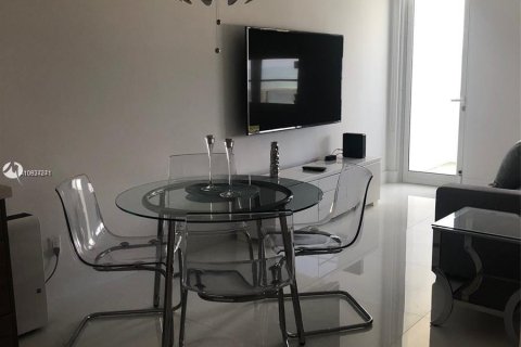 Copropriété à louer à Miami Beach, Floride: 1 chambre, 49.24 m2 № 4631 - photo 3