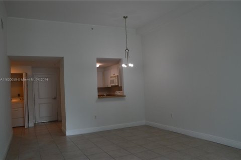 Condo in Miami, Florida, 1 bedroom  № 1242446 - photo 18