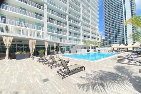 Condo in Miami, Florida, 1 bedroom  № 1242446 - photo 14