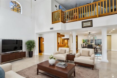 Villa ou maison à vendre à Miami, Floride: 4 chambres, 356.28 m2 № 1367008 - photo 7