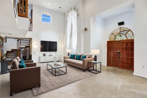 Villa ou maison à vendre à Miami, Floride: 4 chambres, 356.28 m2 № 1367008 - photo 8