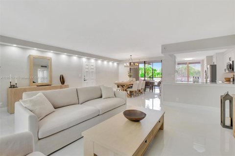 Copropriété à vendre à Boca Raton, Floride: 3 chambres, 173.73 m2 № 1367009 - photo 1