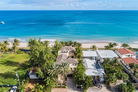 Villa ou maison à louer à Fort Lauderdale, Floride: 6 chambres, 593.09 m2 № 976693 - photo 2