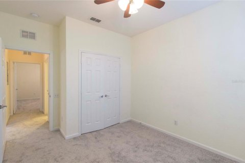 Condo in Orlando, Florida, 3 bedrooms  № 1263224 - photo 16