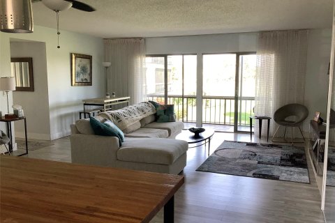 Condo in Jupiter, Florida, 1 bedroom  № 989431 - photo 16