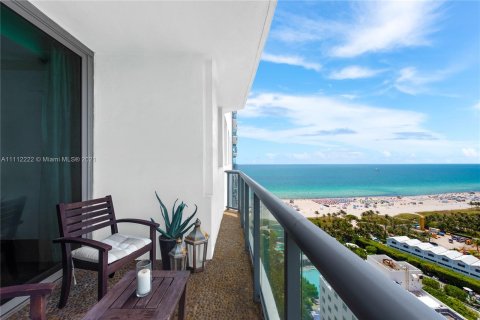 Apartment in Miami Beach, Florida 2 bedrooms, 112.69 sq.m. № 7150 - photo 19