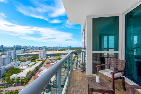 Apartment in Miami Beach, Florida 2 bedrooms, 112.69 sq.m. № 7150 - photo 21