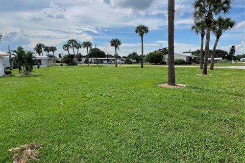 Terreno en venta en Okeechobee, Florida № 1366063 - foto 1