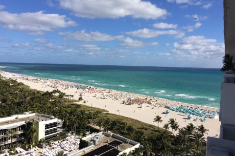 Condo in Miami Beach, Florida  № 9341 - photo 4